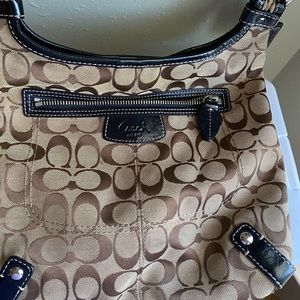 Authentic Coach crossbody